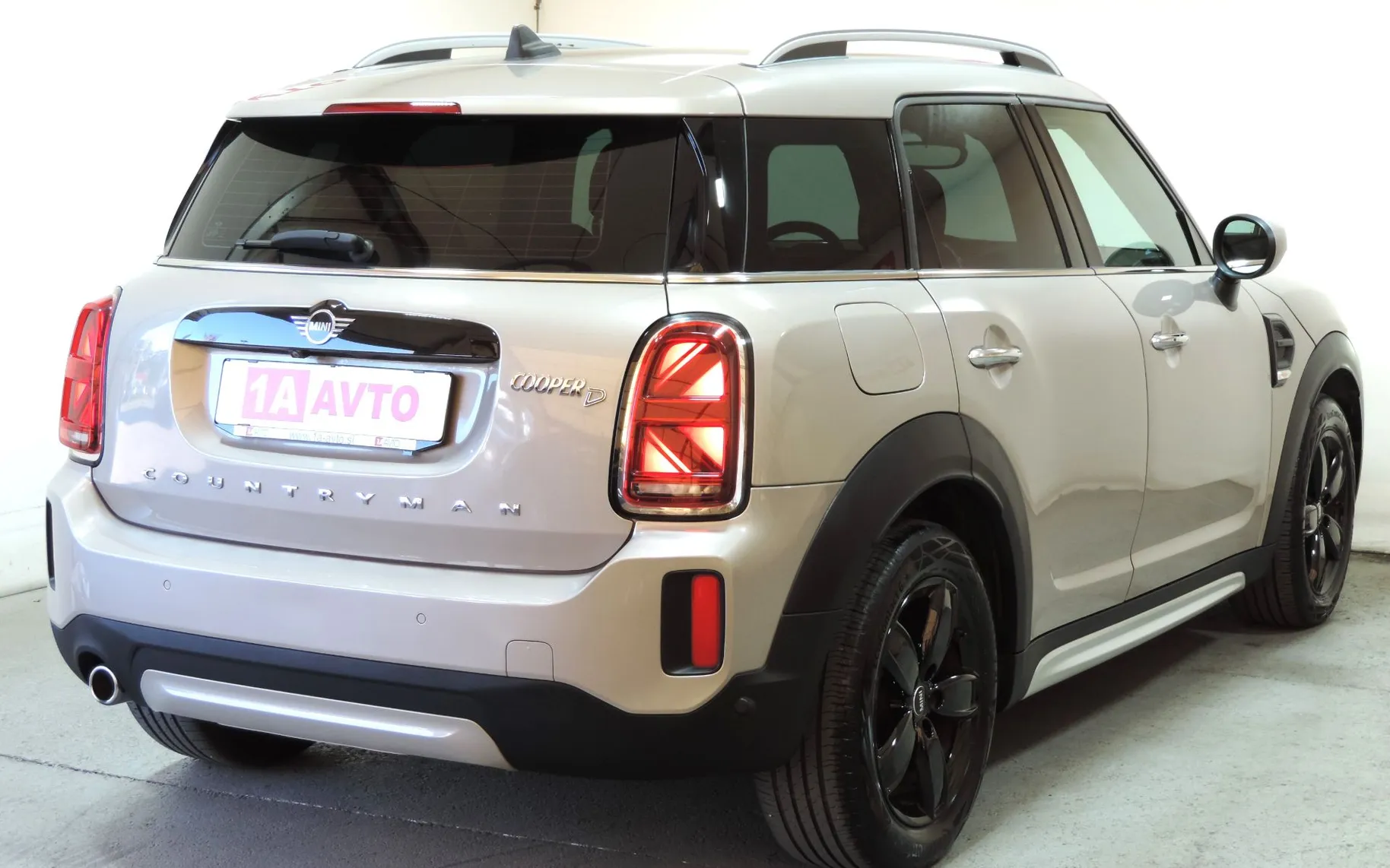 Zunanja slika - MINI Countryman - Cooper 2.0 D 150 Avt. LED-KAMERA-KEYLESS - 6
