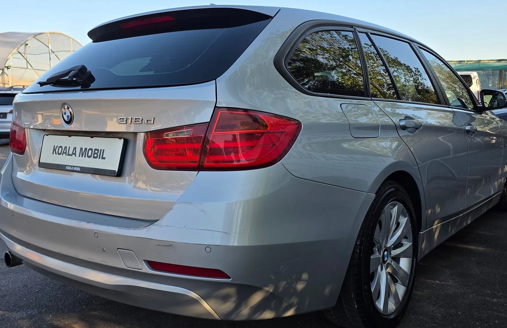 Zunanja slika - BMW Serija 3 - Touring: 318D TOURING BI-XENON-AVTOMATIK-NAVI-ALU - 4