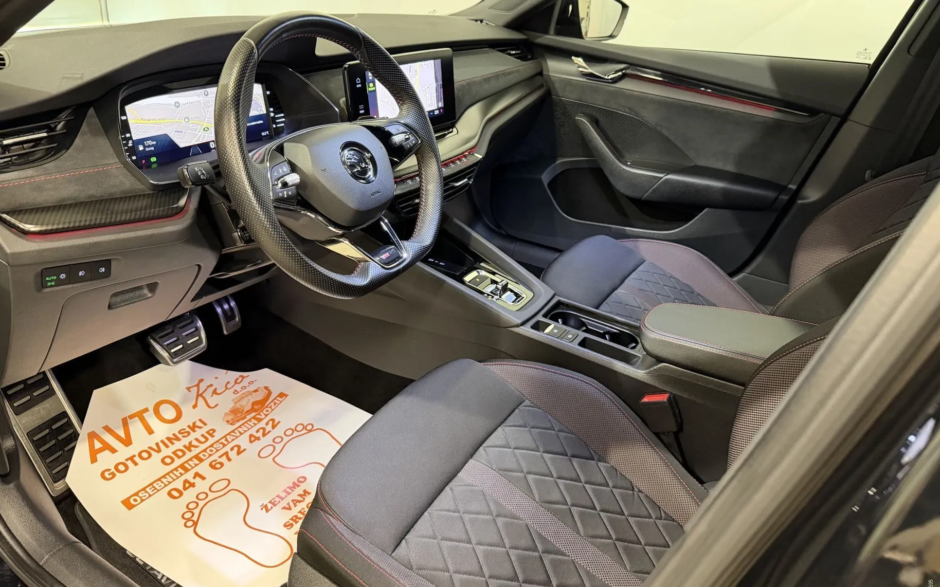 Notranja slika - Škoda Octavia - RS 2.0 TSI-VIRTUAL-FULL LED-ACC-KAMERA-NAVI-AVT-.. - 9