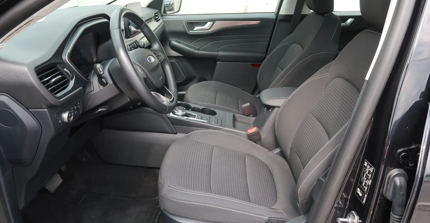 Zunanja slika - Ford Kuga - Titanium X 2.5 Duratec Hybrid 165kW PHEV-ALU-NAVI - 12