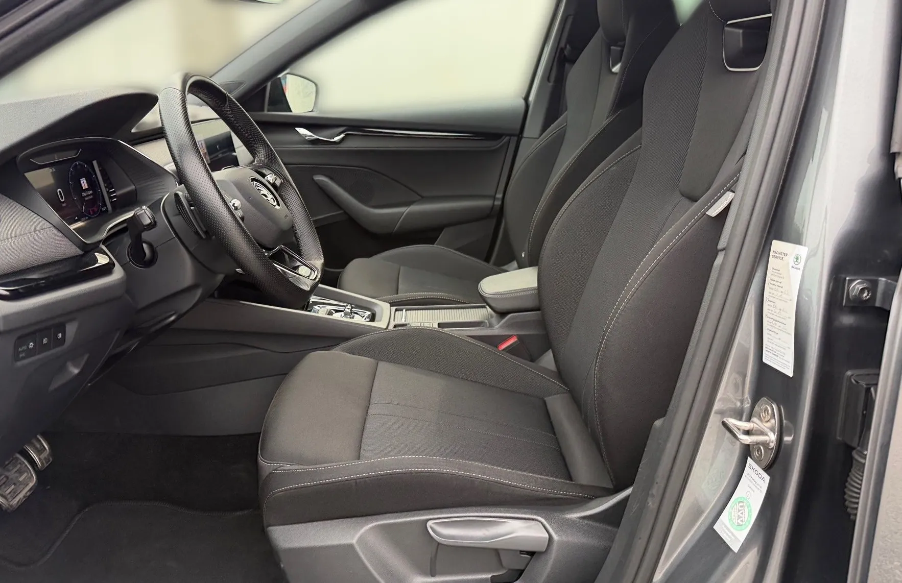 Zunanja slika - Škoda Octavia - Combi 2.0 TDI Sportline DSG-DCC-LED-Tempomat-PDC.. - 7