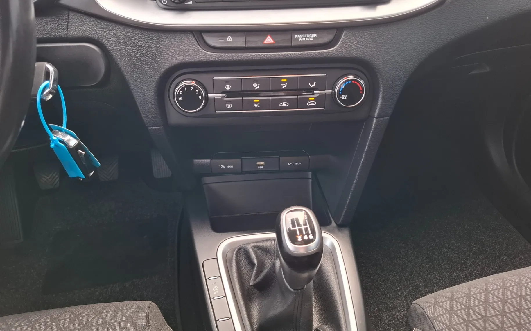 Zunanja slika - KIA XCeed - 1.0 T-GDi - SLOVENSKI - POTRJENA SERVISNA KNJIGA - 11