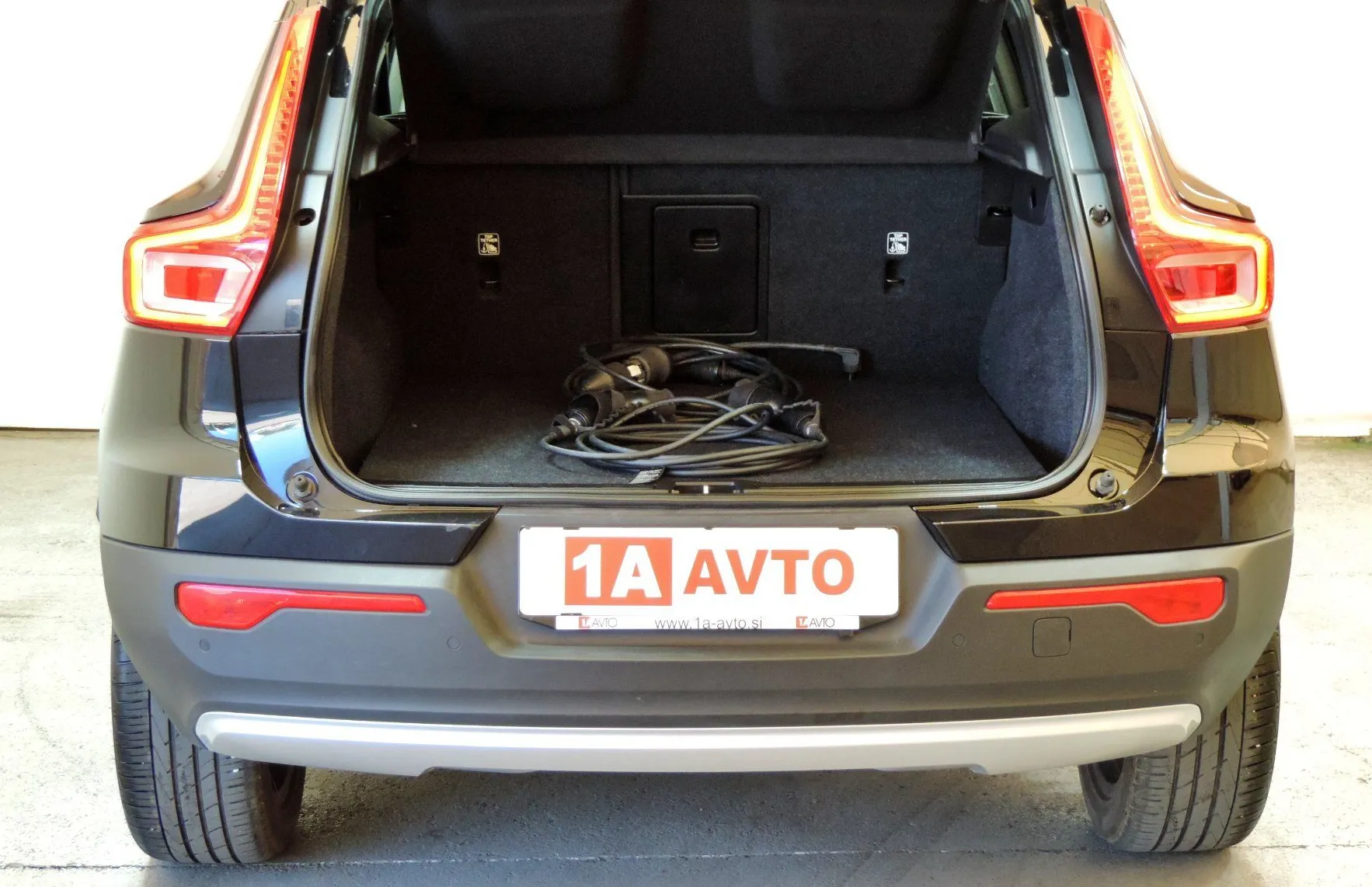 Zunanja slika - Volvo XC40 - T4 Recharge Twin Engine Inscription Avt. - 17