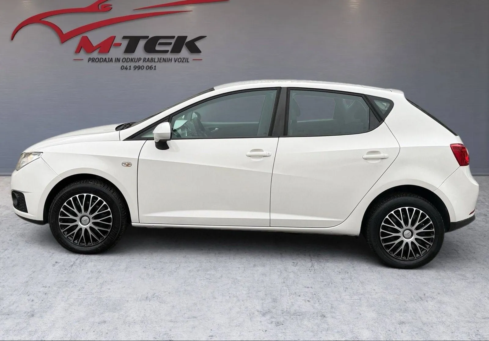 Notranja slika - Seat Ibiza - 1.6 TDI DPF 66KW STYLE EURO 5... - 10