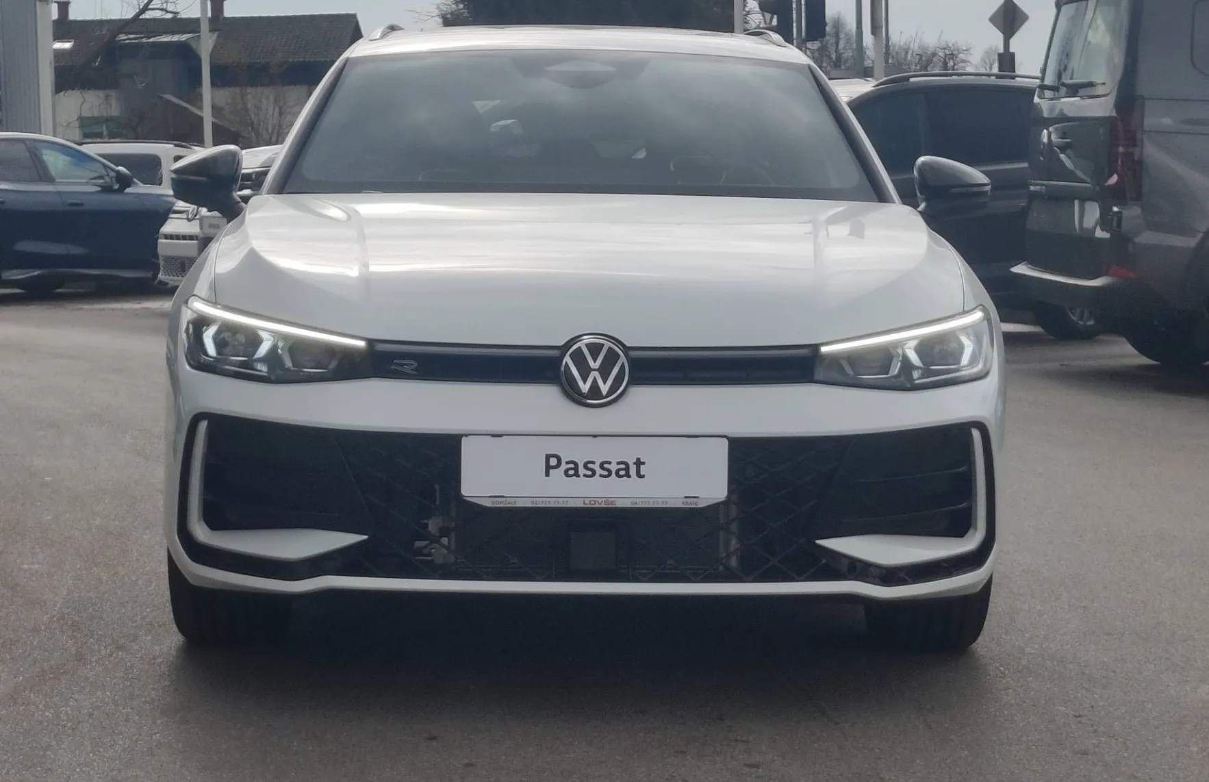 Zunanja slika - Volkswagen Passat - Variant 1.5 eTSI R-Line  4 JOY DSG 110kW... - 2