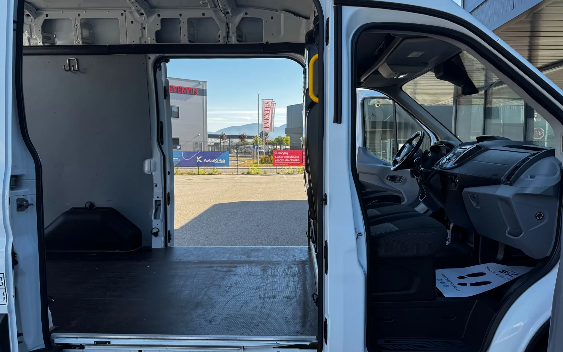 Zunanja slika - Ford Transit - Furgon 350 L2H2 2,2 TDCi Trend - 18