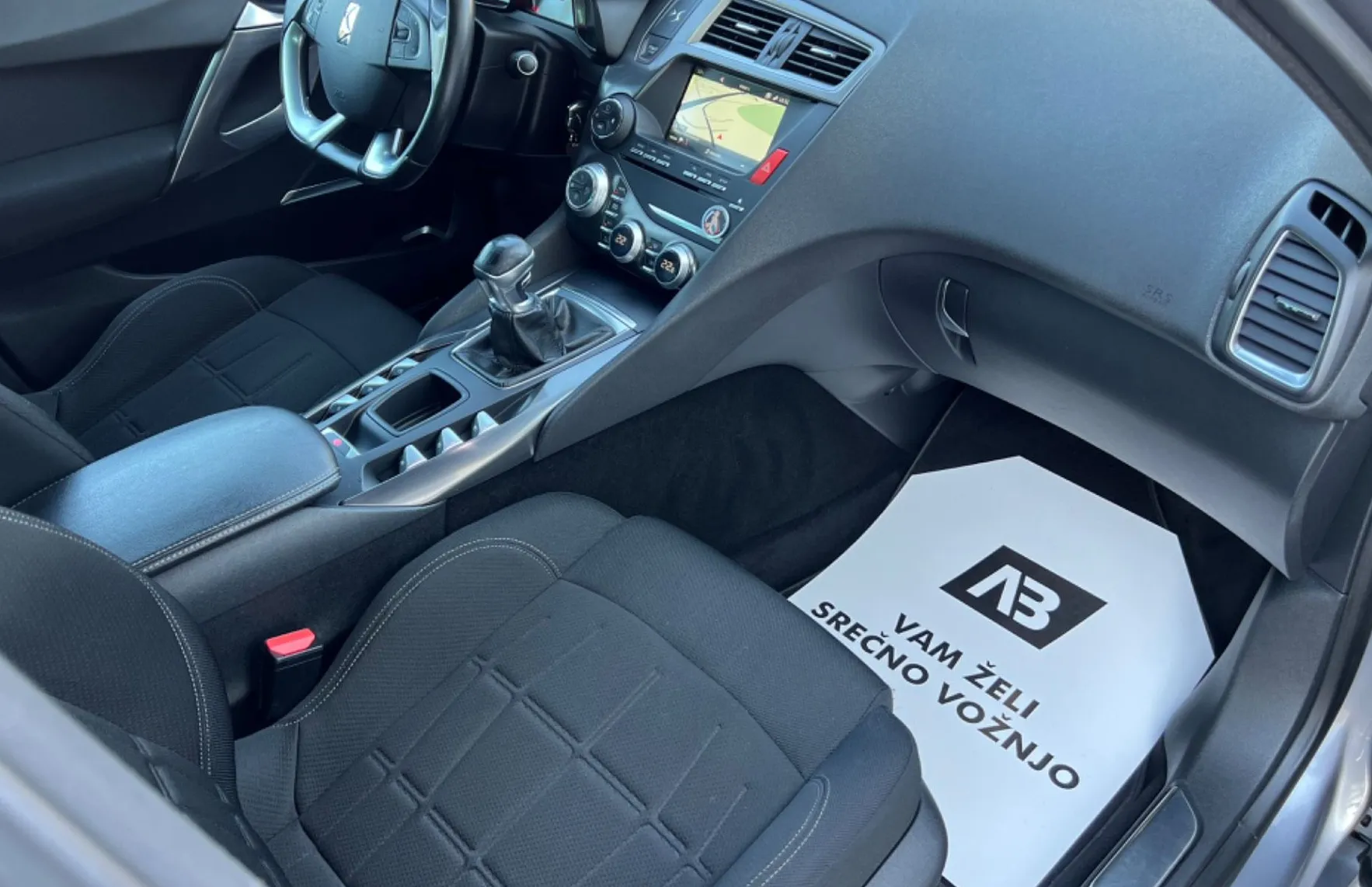 Zunanja slika - Citroën DS5 - KOT NOV+NAVI+PANORAMA+ALU+PDC - 16