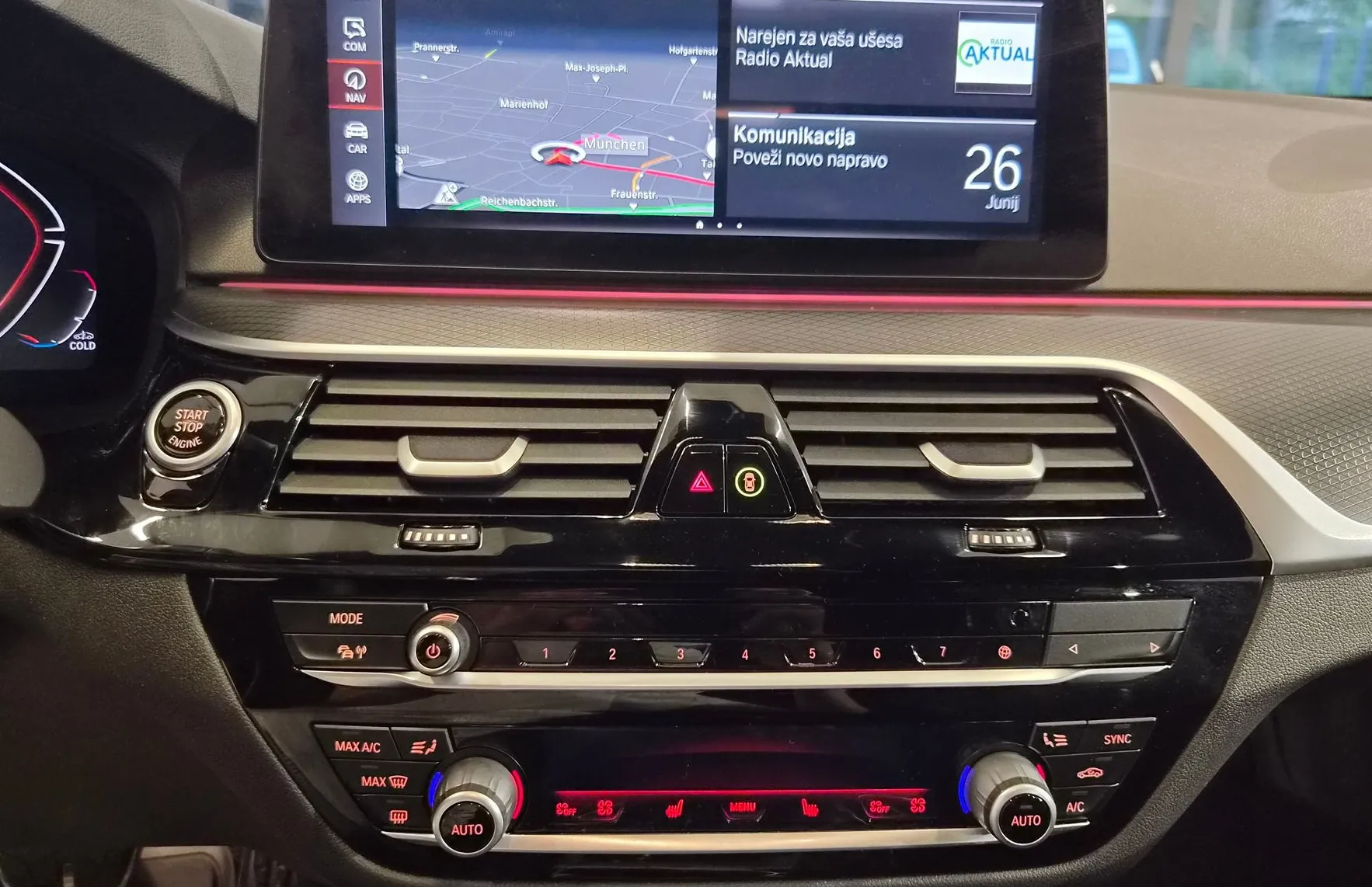Zunanja slika - BMW Serija 5 - Touring: 520d xDrive MSPORT|LASER|HUD|VL.KLJUKA|KEYLESS| - 14