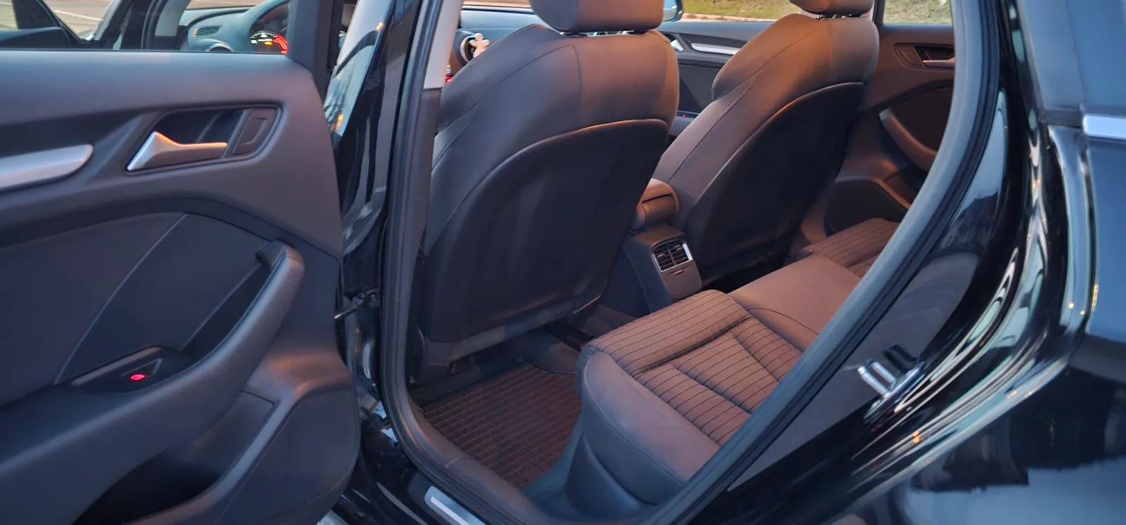 Zunanja slika - Audi A3 - 1.6 TDI sportback Ambition - 8