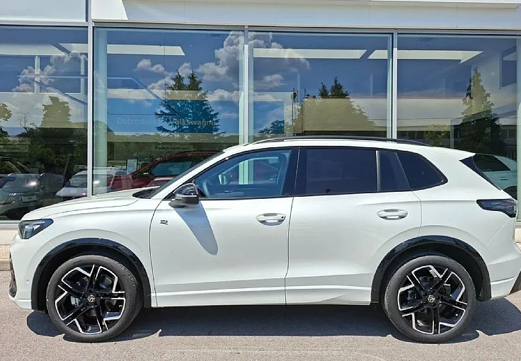 Zunanja slika - Volkswagen Tiguan - 2.0 TDI BMT 4Joy DSG - 2