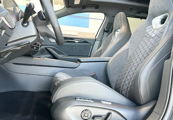 Zunanja slika - Volkswagen Passat - Variant 2.0 TDI R-LINE 4JOY DSG 4M - NA ZALOGI - 9