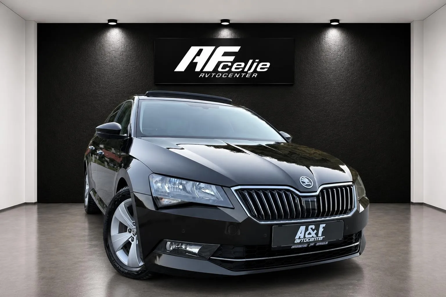 Zunanja slika - Škoda Superb - 2.0 TDI-PANORAMA-ACC-LIZING ZA TUJCE-PDC- - 3