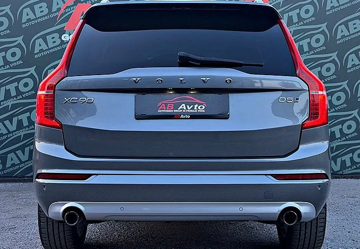 Zunanja slika - Volvo XC90 - D5 AWD Momentum Geartronic+4X4+LED+USNJE+VIRTUAL - 6