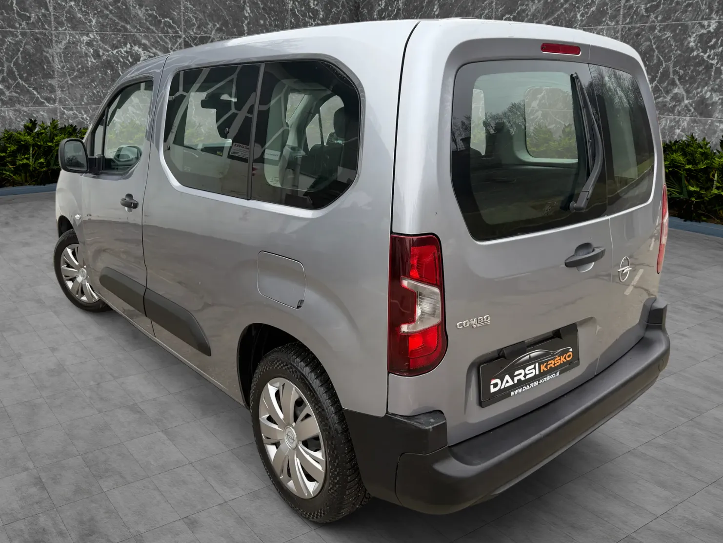 Zunanja slika - Opel Combo - Life 1,2 L1H1 Enjoy Start/Stop - 3