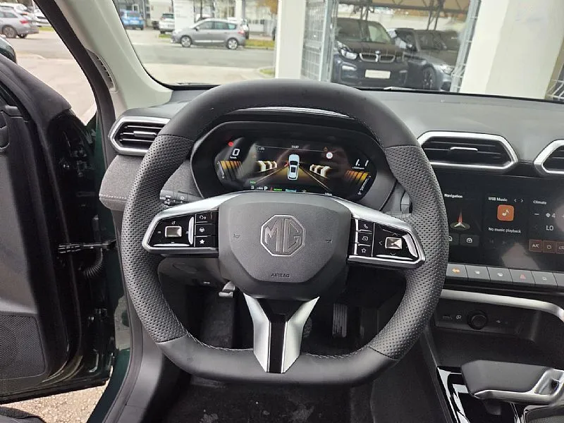 Zunanja slika - MG MG ZS - Comfort 1.5L Hybrid+ cena na gotovinsko plačilo - 10