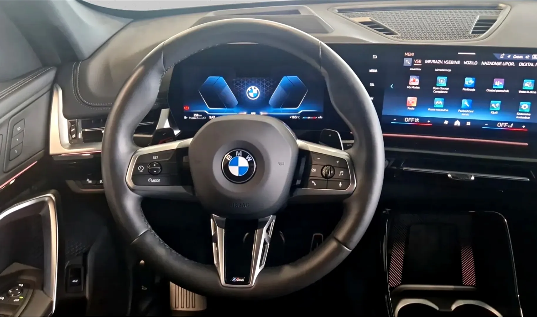 Zunanja slika - BMW X1 - sDrive20i - 6