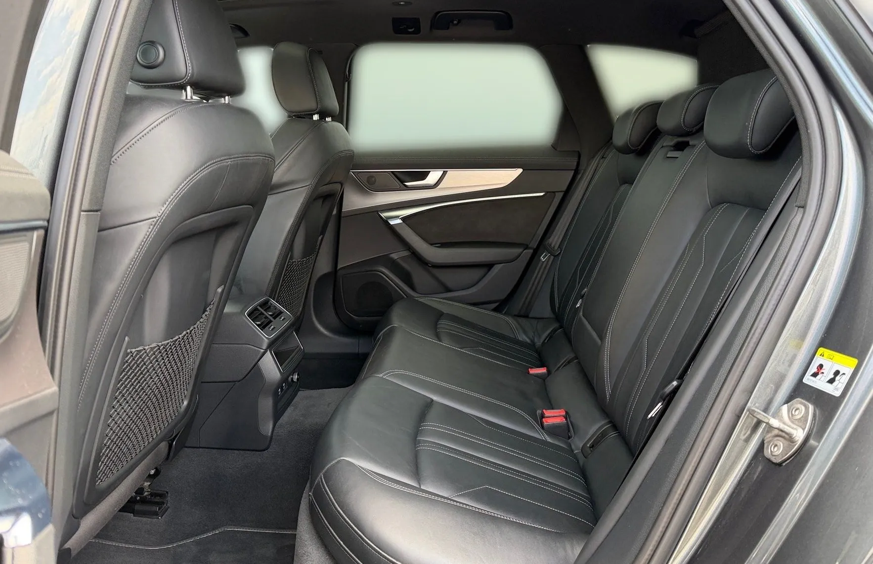 Zunanja slika - Audi A6 - Avant 40 TDI S tronic-S LINE-Panorama-Vlečna kljuka-HD - 11