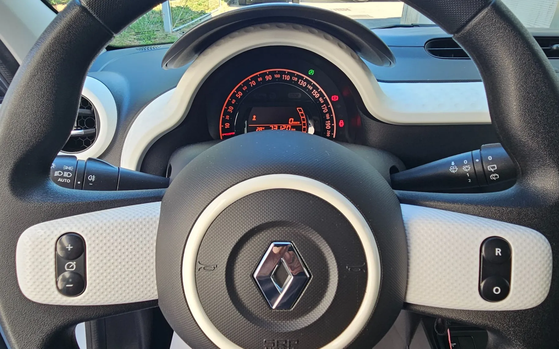 Zunanja slika - Renault Twingo - SCe 75 Life, 1.LAST.SLO.VSI RAČUNI - 13