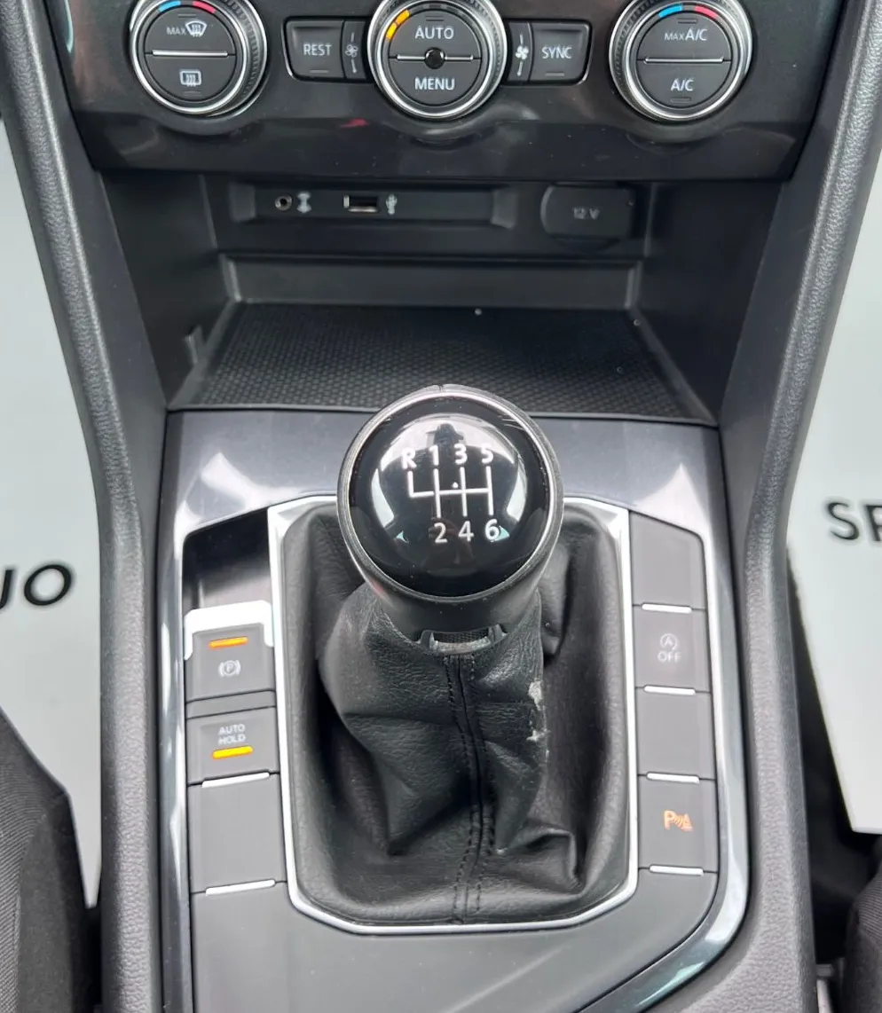 Zunanja slika - VW Tiguan - 1.4 TSI+1.LAST+SLO+LED+ACC+R.KAMERA - 20