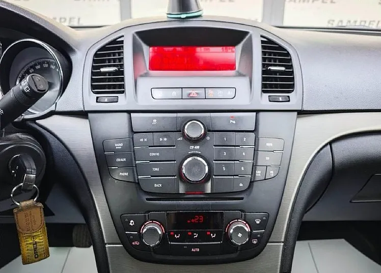 Zunanja slika - Opel Insignia - 2.0 CDTI 96KW - SLO - BIXENON ADAPTIVE - TEMPOMAT - 13