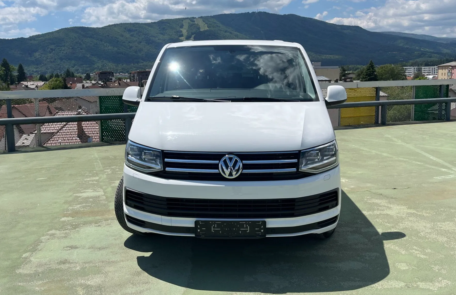 Zunanja slika - Volkswagen Multivan - 2.0 TDI DMR Comfortline DSG. LED. NAVI. 2X PDC. - 2