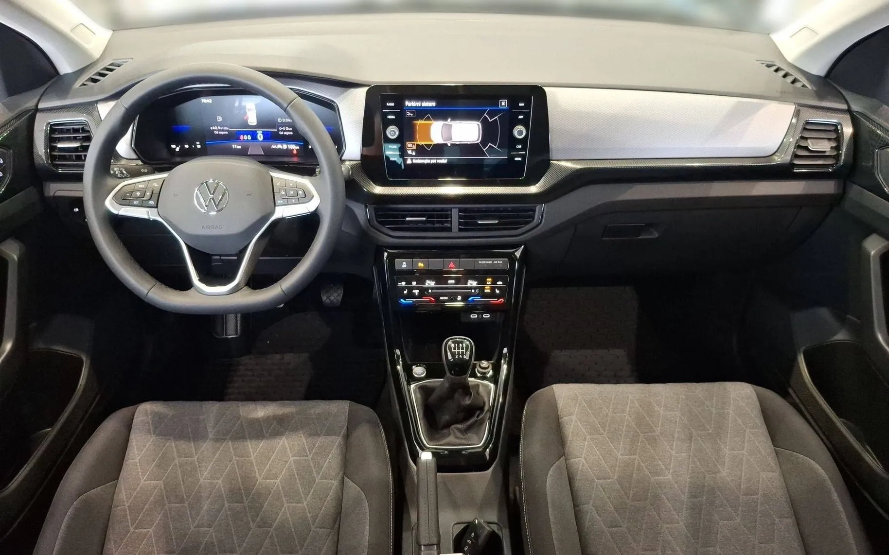 Notranja slika - Volkswagen T-Cross - 1.0 TSI BMT 4All - 10