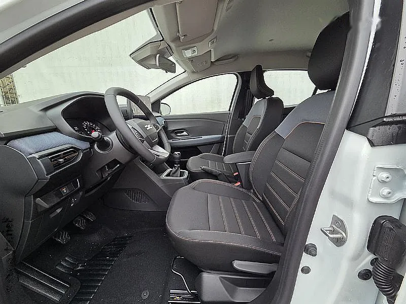 Zunanja slika - Dacia Sandero - Stepway ExpressionTCe110 novi model+4 leta servis - 8
