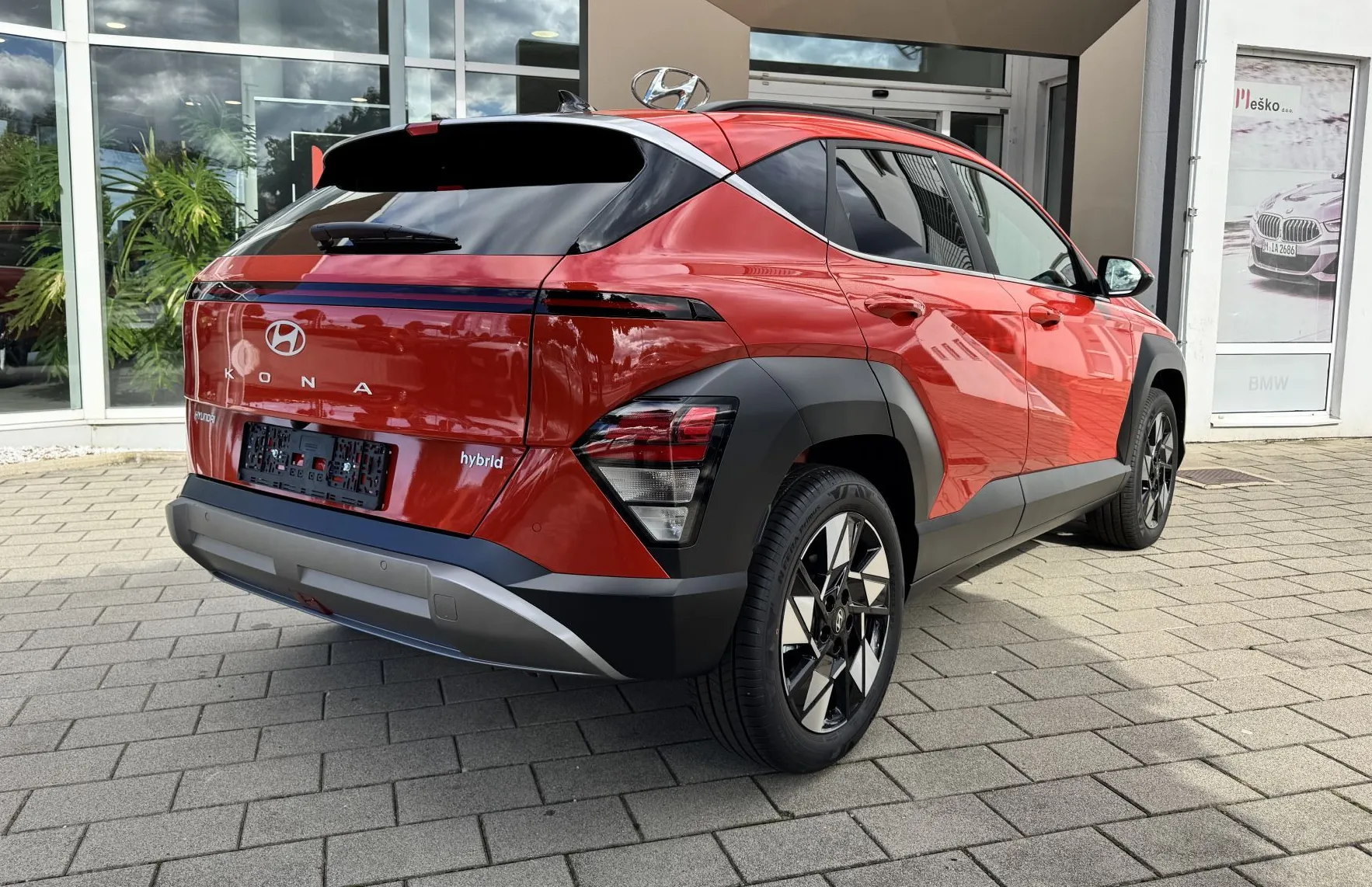 Zunanja slika - Hyundai Kona - 1.6 GDI   hibrid Premium DCT+ZIMSKE PNEVMATIKE - 15