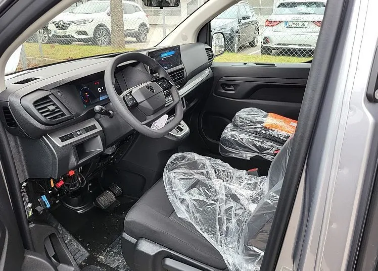 Zunanja slika - Peugeot Expert - KOMBI L2 2.0 HDI 180 EAT8 - 7