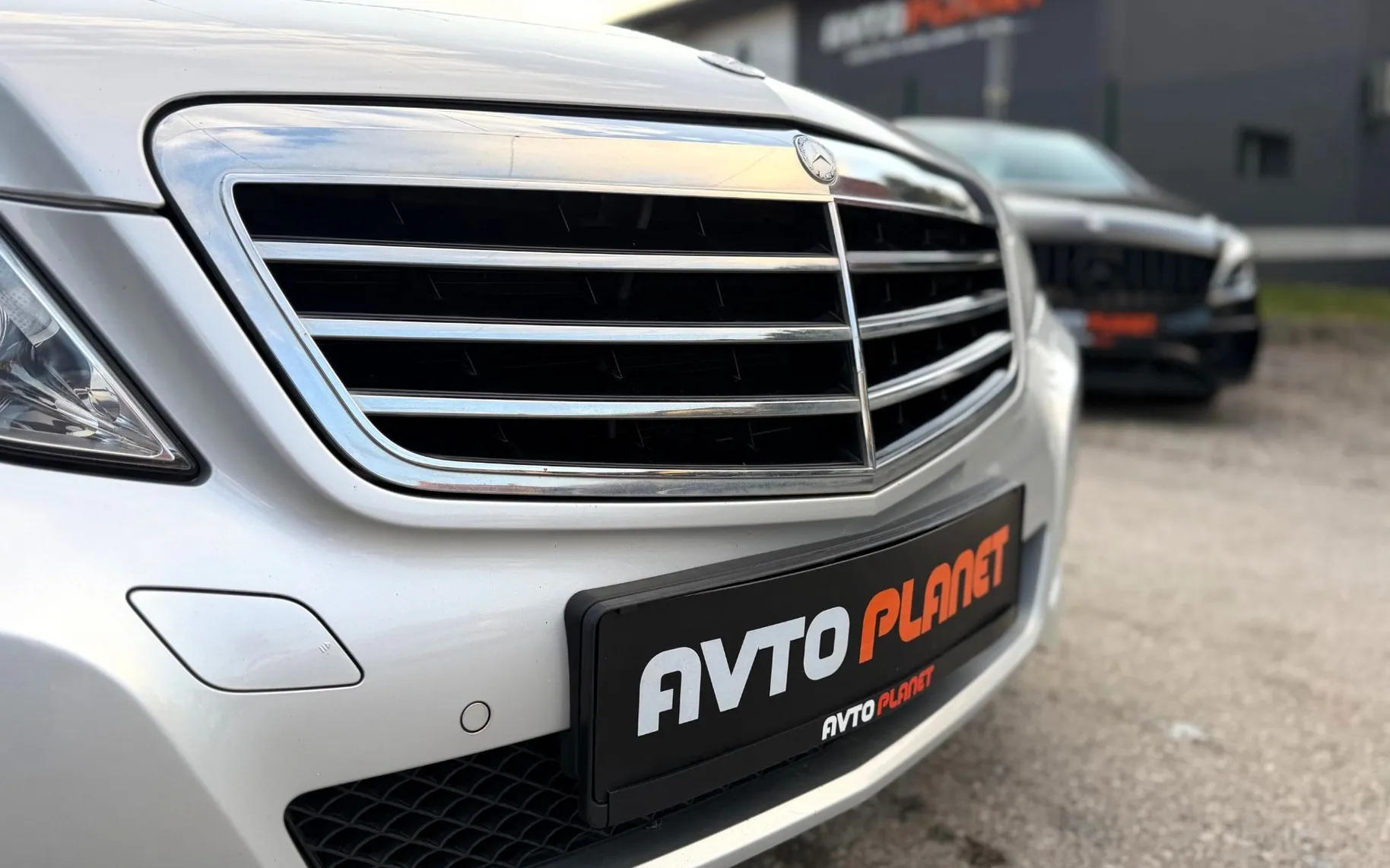 Zunanja slika - Mercedes-Benz E-Razred - E 200 CDI BlueEFFICIENCY AVANTGARDE AUT. NAVI - 11