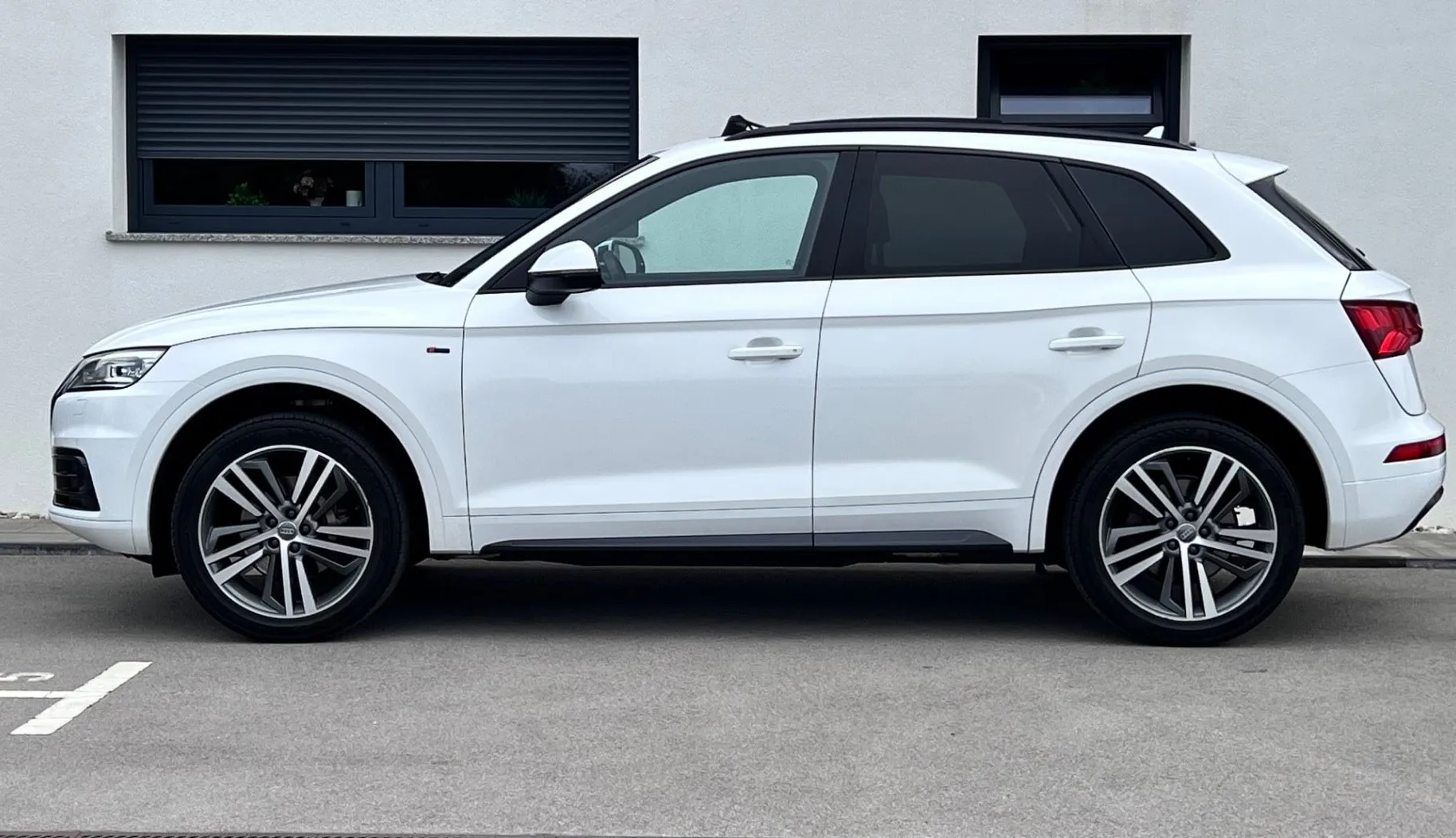 Zunanja slika - Audi Q5 - 2.0 TDI+3xS-Line+VIRTUAL+Q+PANO+ACC+AMBI - 4