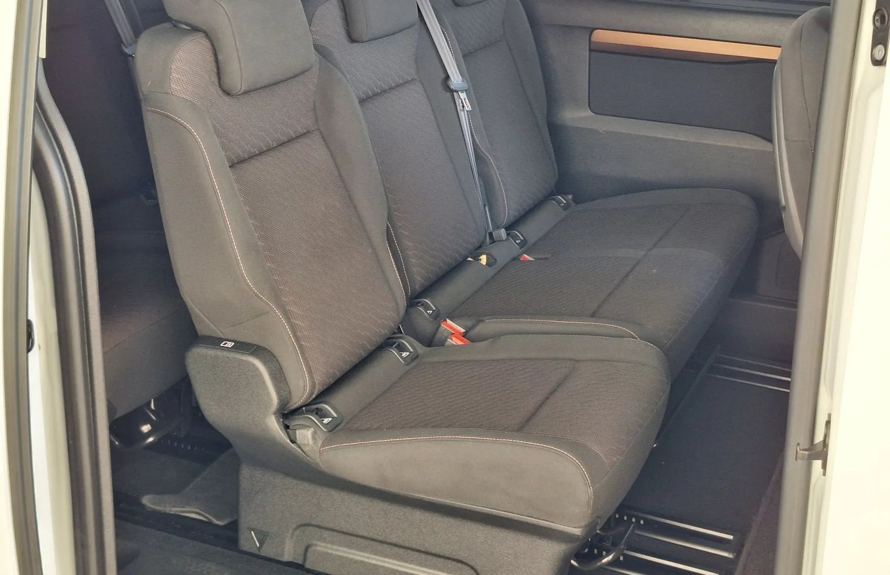 Zunanja slika - Toyota Proace - Verso 2.0 D-4D Family Medium Black Pack... - 13