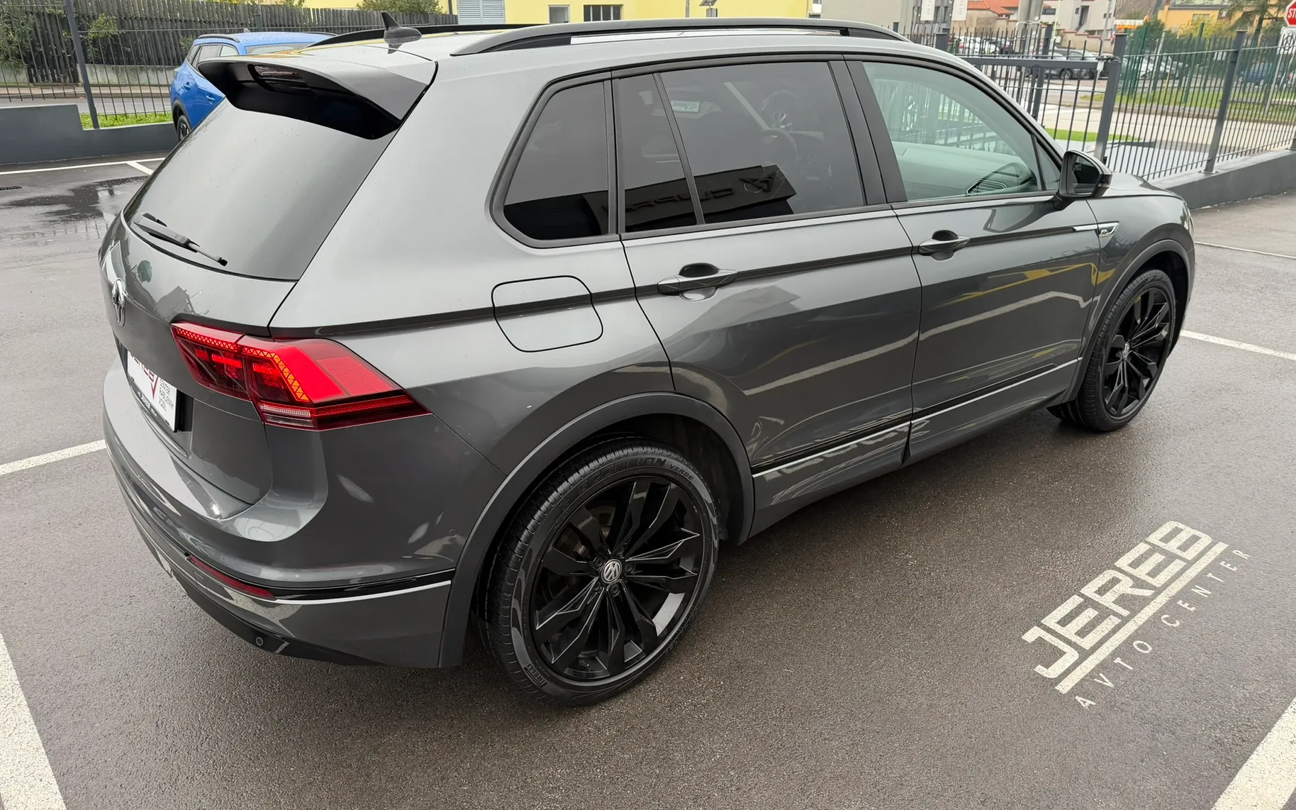 Zunanja slika - Volkswagen Tiguan - 2.0 TSI 4MOTION BMT avt. R-Line Ed.140kW BLACK ED. - 7