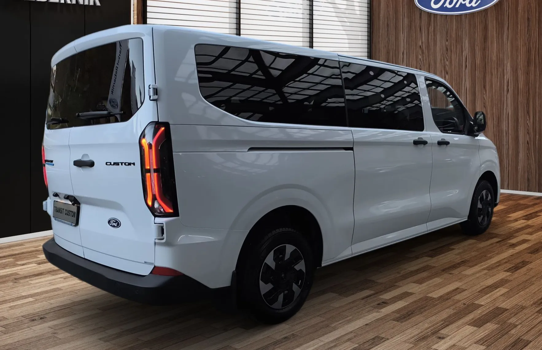 Zunanja slika - Ford Transit - Custom Kombi TREND - 4