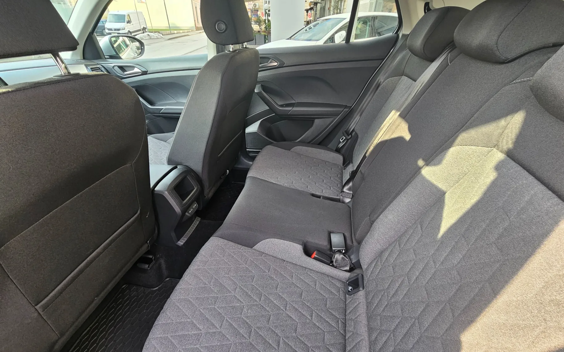 Zunanja slika - Volkswagen T-Cross - 1.0 TSI DSG 4ALL 85kW - 8