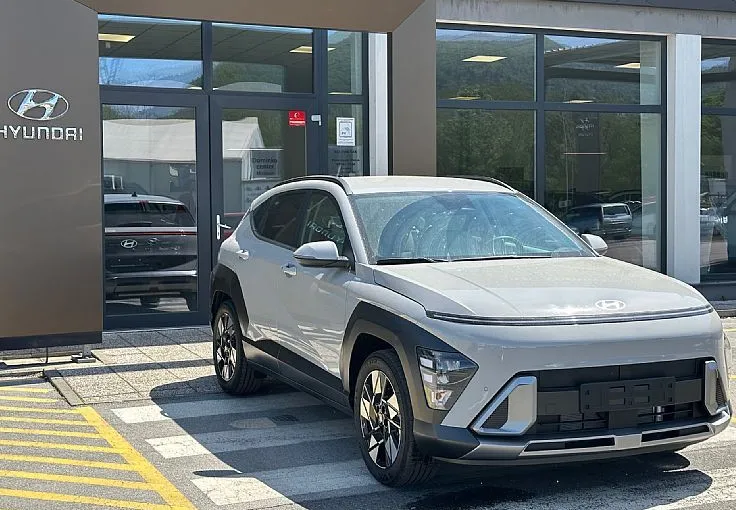 Zunanja slika - Hyundai Kona - 1.6 T-GDI Premium°°18col°°Winter°°ambient°°rg - 1