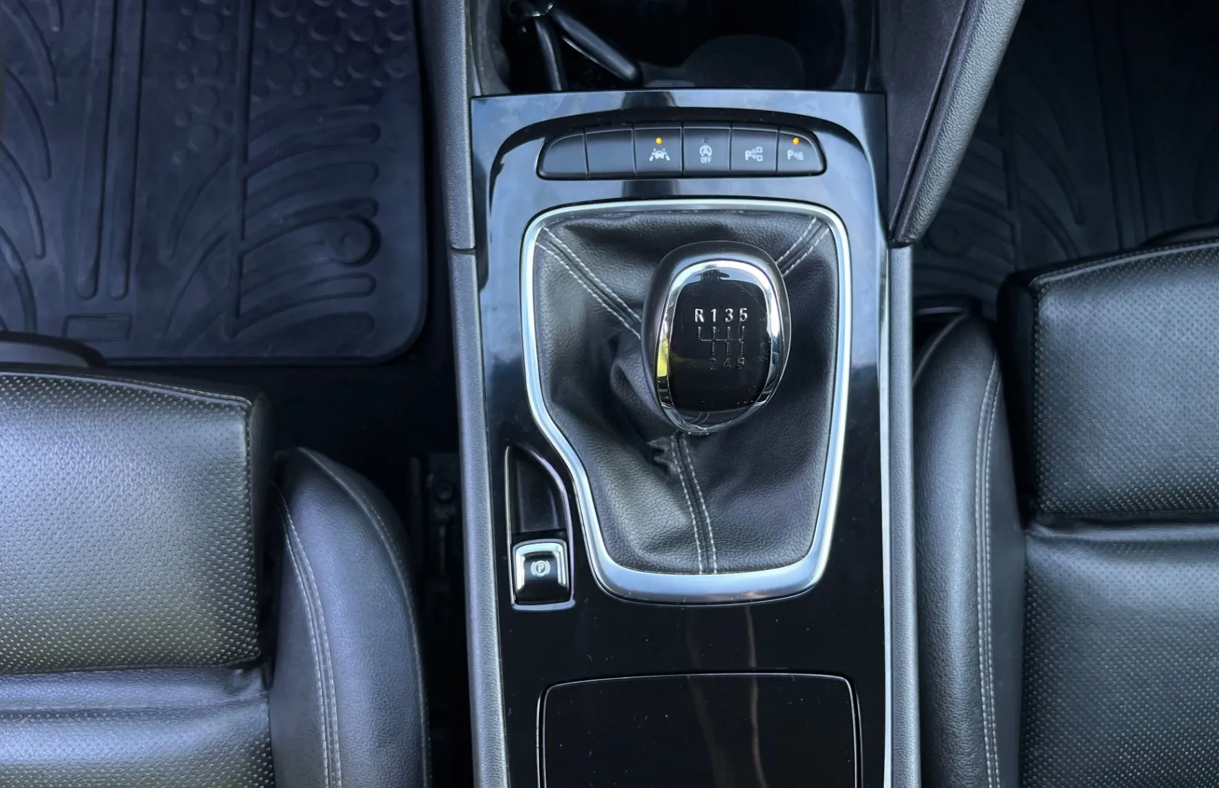 Zunanja slika - Opel Insignia - 2.0 CDTi max oprema slo vozilo znana zgodovina - 14