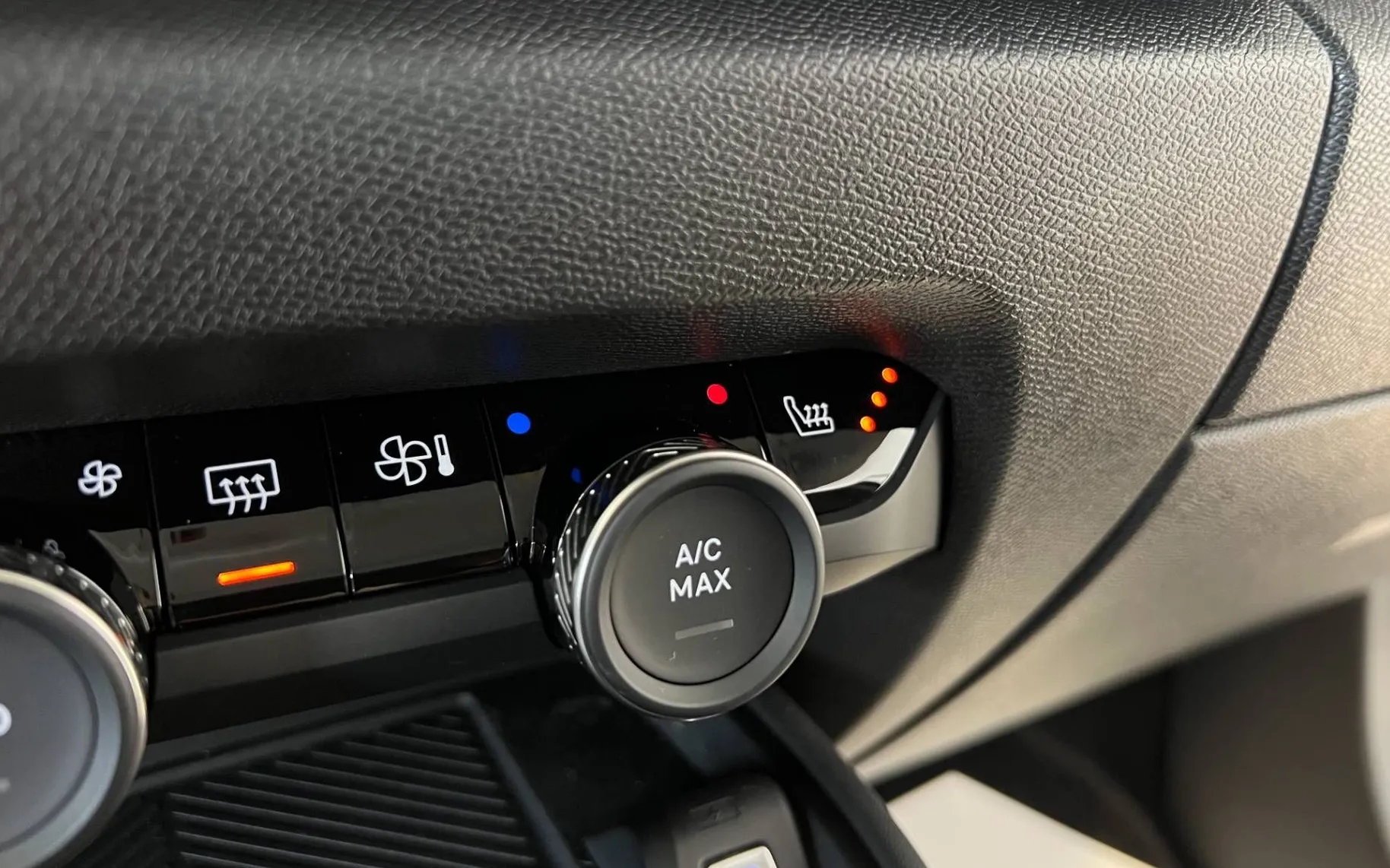 Zunanja slika - Citroën C4 - 1.2-FULL-LED-HUD-GRET-SED-KAM-NAVI-DAB-PDC-17C - 19