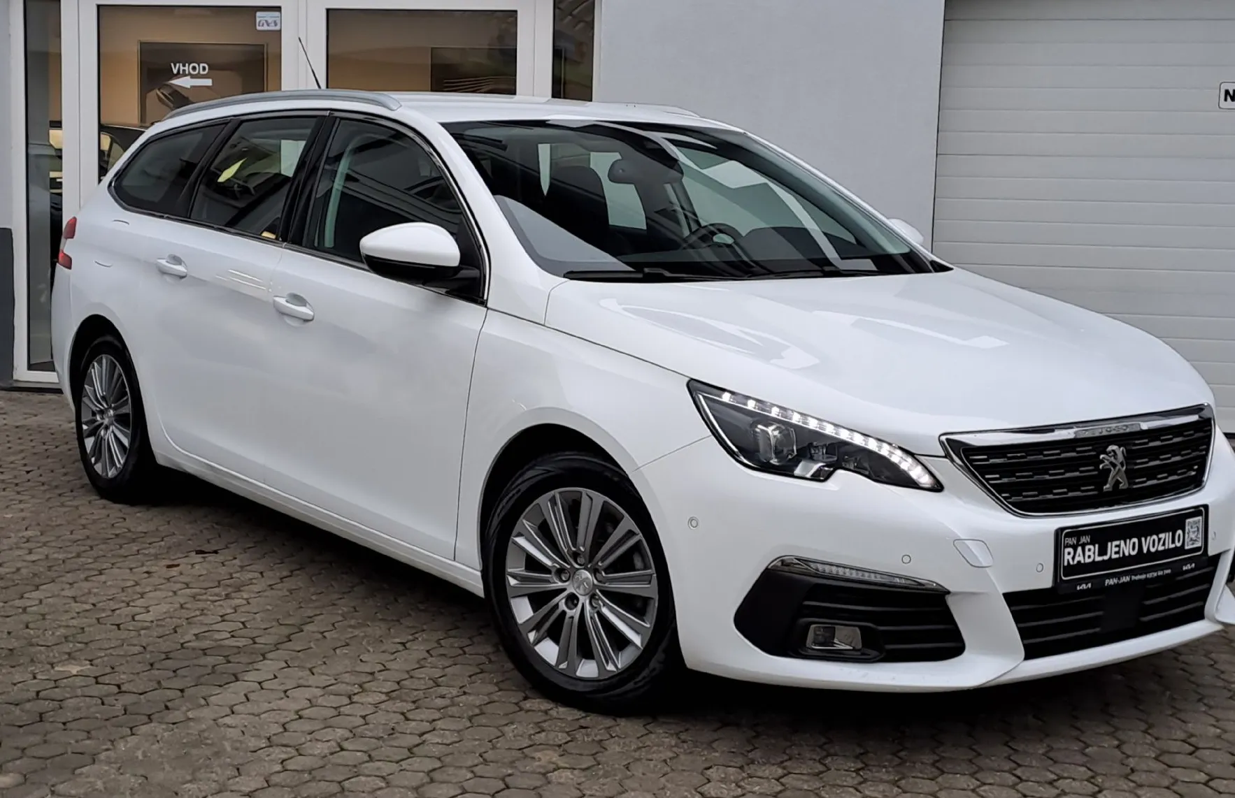 Zunanja slika - Peugeot 308 - 1.5 BlueHDi 130 STT ALLURE - 2