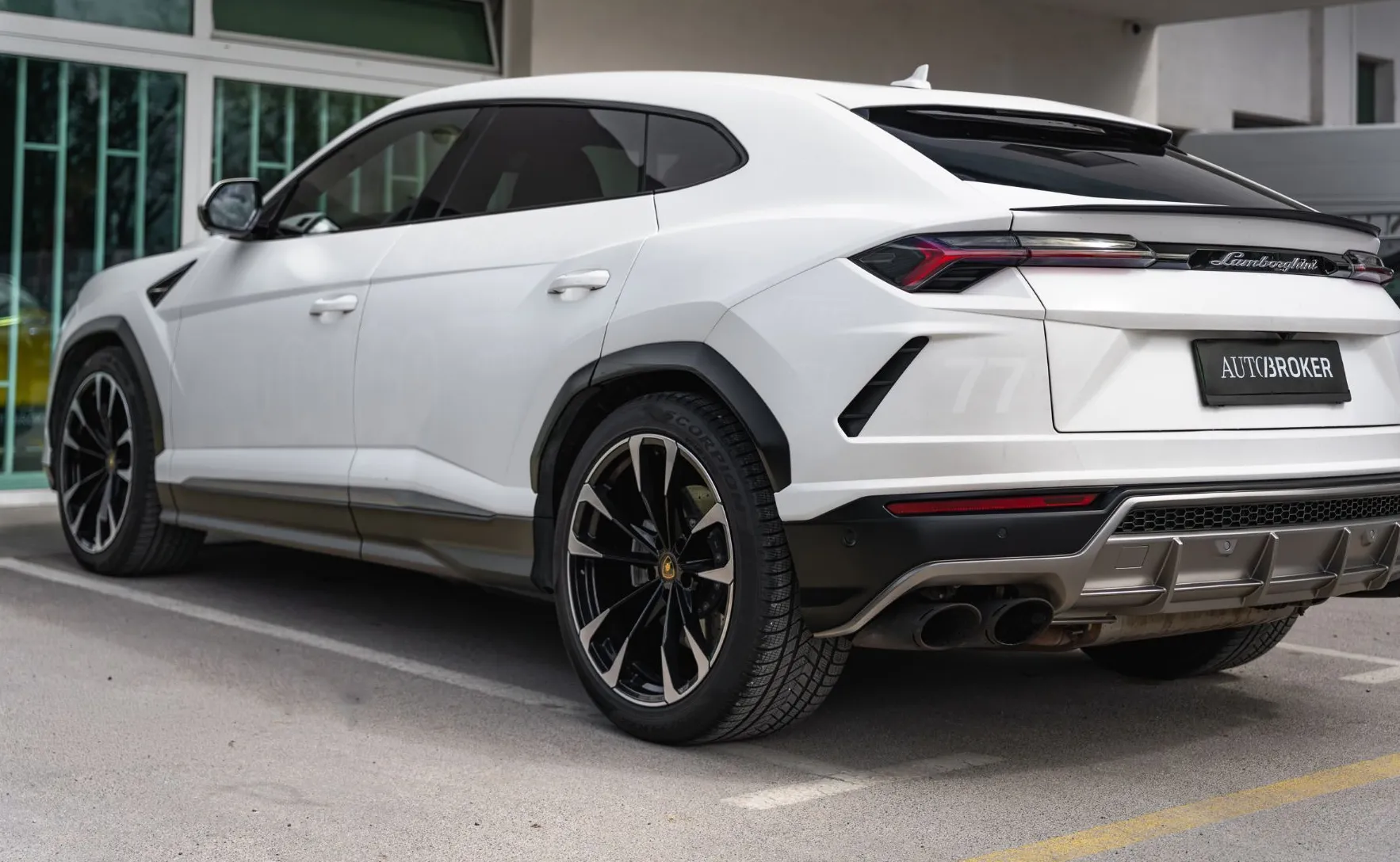 Zunanja slika - Lamborghini Urus - ADAS 360KAM HUD FULL ANIMA MASAŽA GAR-NOV 2026 - 5