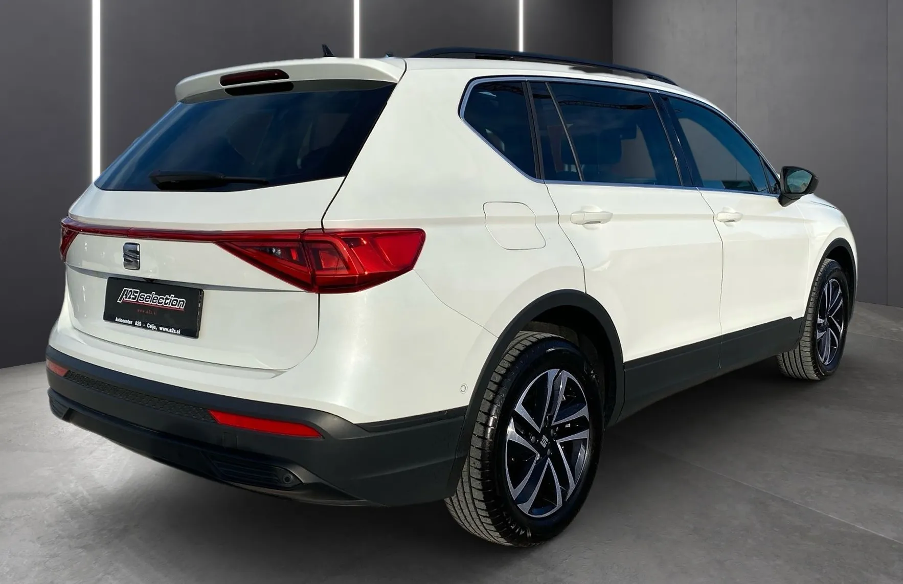 Zunanja slika - Seat Tarraco - 2.0 TDI 110KW STYLE DSG-PANORAMA-KAMERA-ACC.... - 3