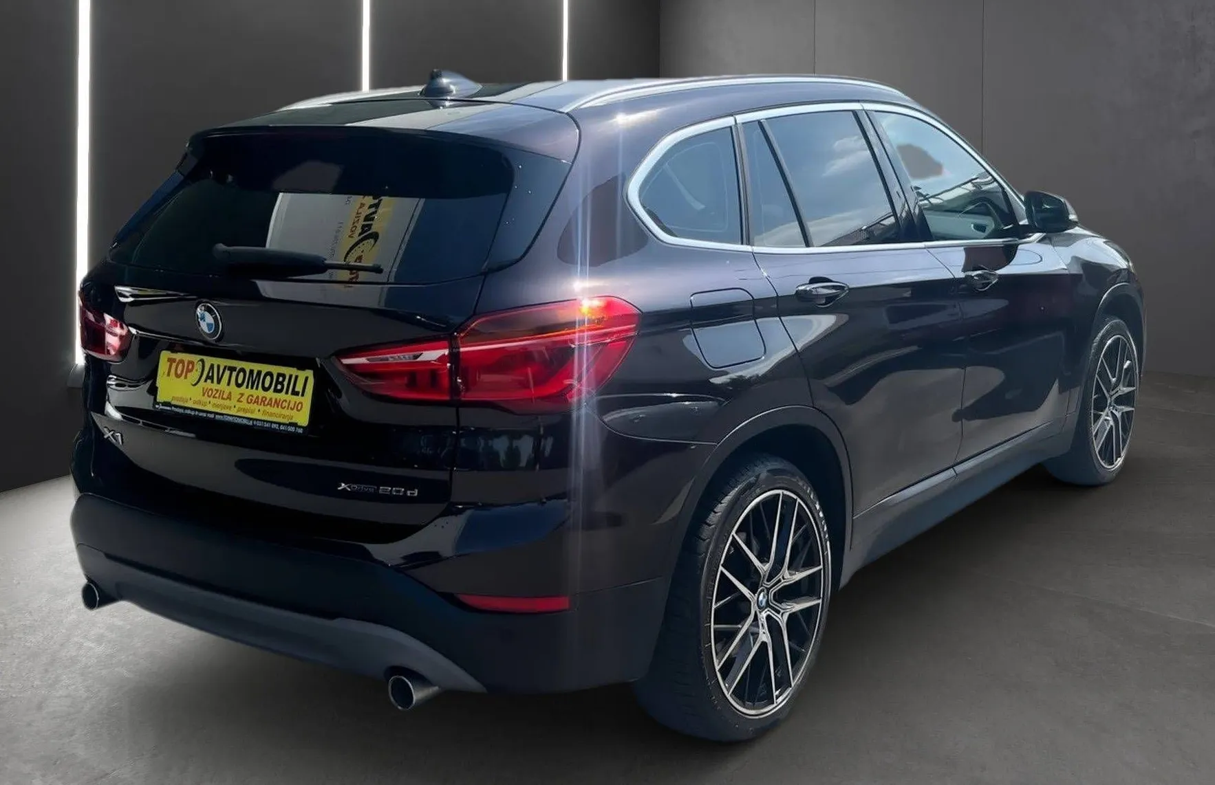Zunanja slika - BMW X1 - serija : XDrive20d  NAVI PDC KAMERA RADAR LINE ASSIST T.. - 6