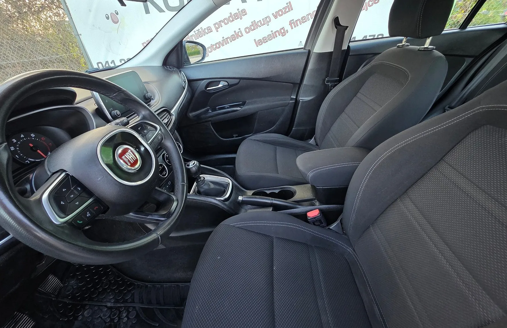Zunanja slika - Fiat Tipo - 1.4 16V ALU PLATIŠČA-ZASLON-KLIMA-SAMO 52385KM - 9