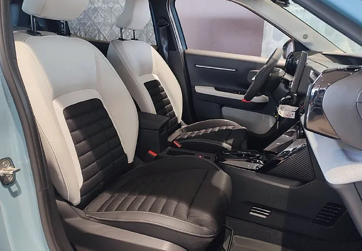 Zunanja slika - Citroën C3 Aircross - PLUS Hybrid145 ëDCS6 + paket zima - 8