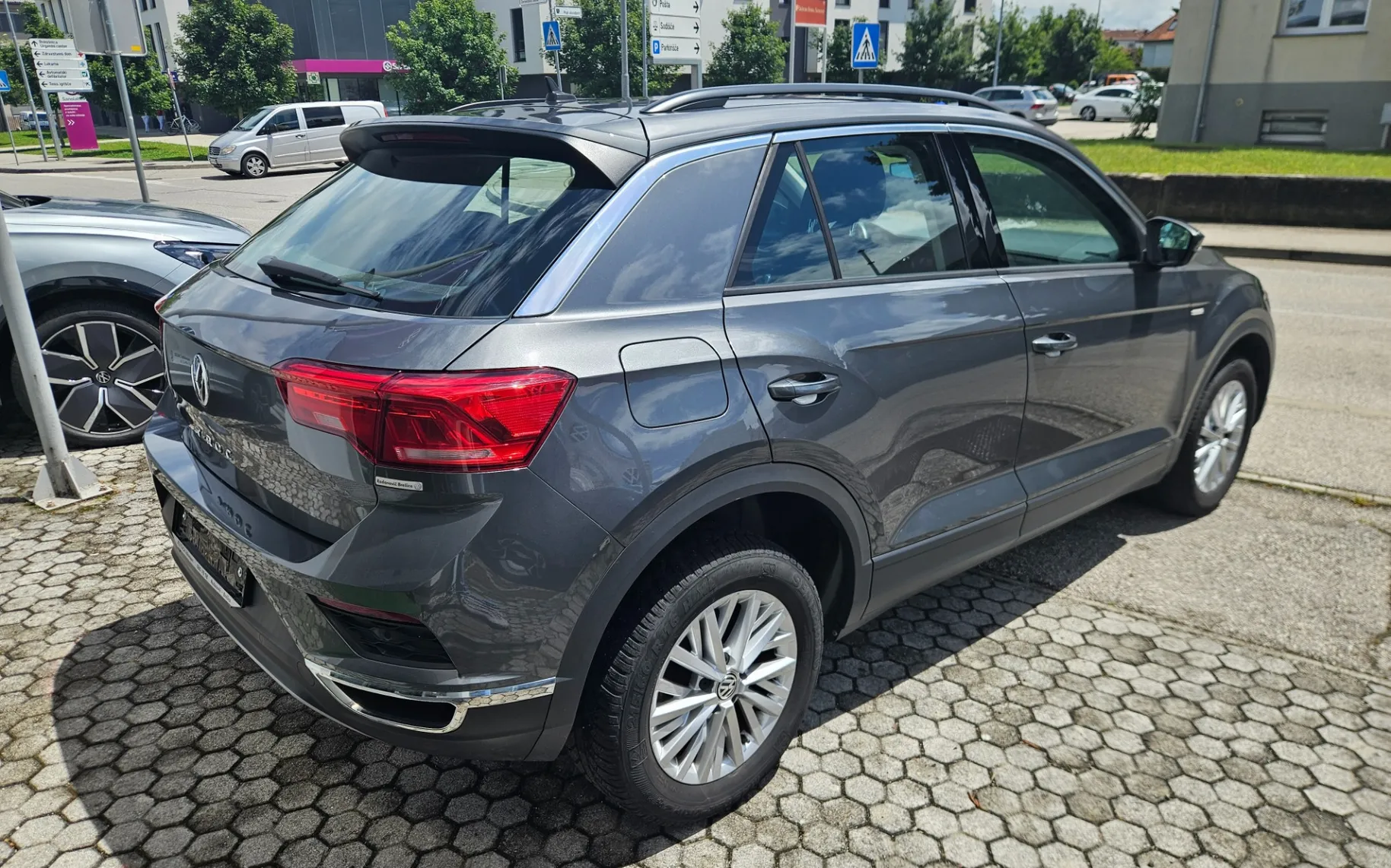 Zunanja slika - VW T-Roc - 1.0 TSI Style - 3
