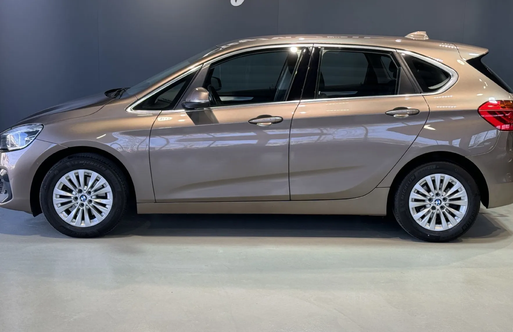 Zunanja slika - BMW Serija 2 - Active Tourer: 1.LASTNIK-2.0D-LED-NAVI-HARMAN KAR.-2xKLI - 4