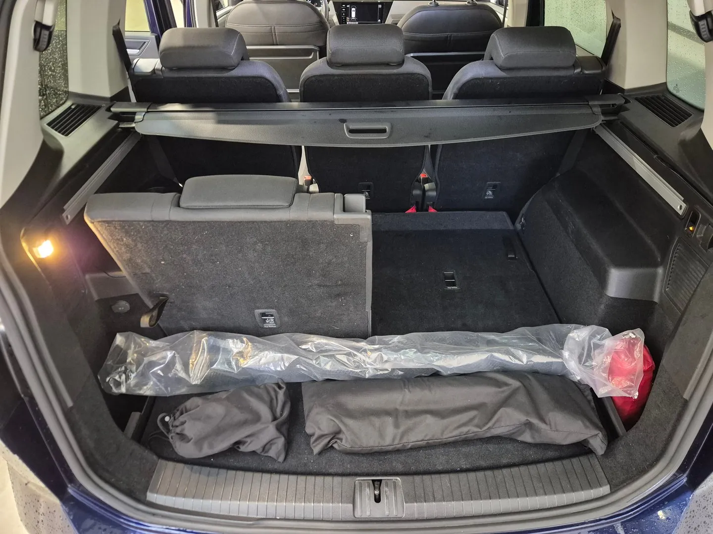 Zunanja slika - Volkswagen Touran - Family 2.0 TDI DSG - 8