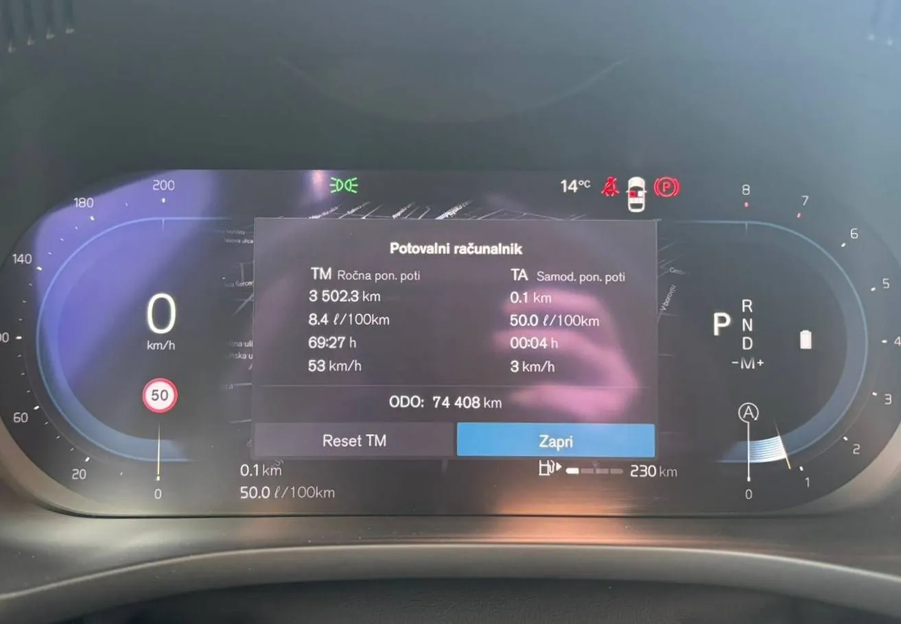 Zunanja slika - Volvo XC60 - B4P Momentum PRO AT FWD KAMERA-GRETJE.SED.-DAB+ - 14