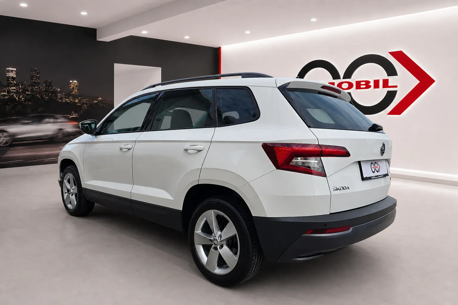 Notranja slika - Škoda Karoq - 1.6 TDI Ambition - 7