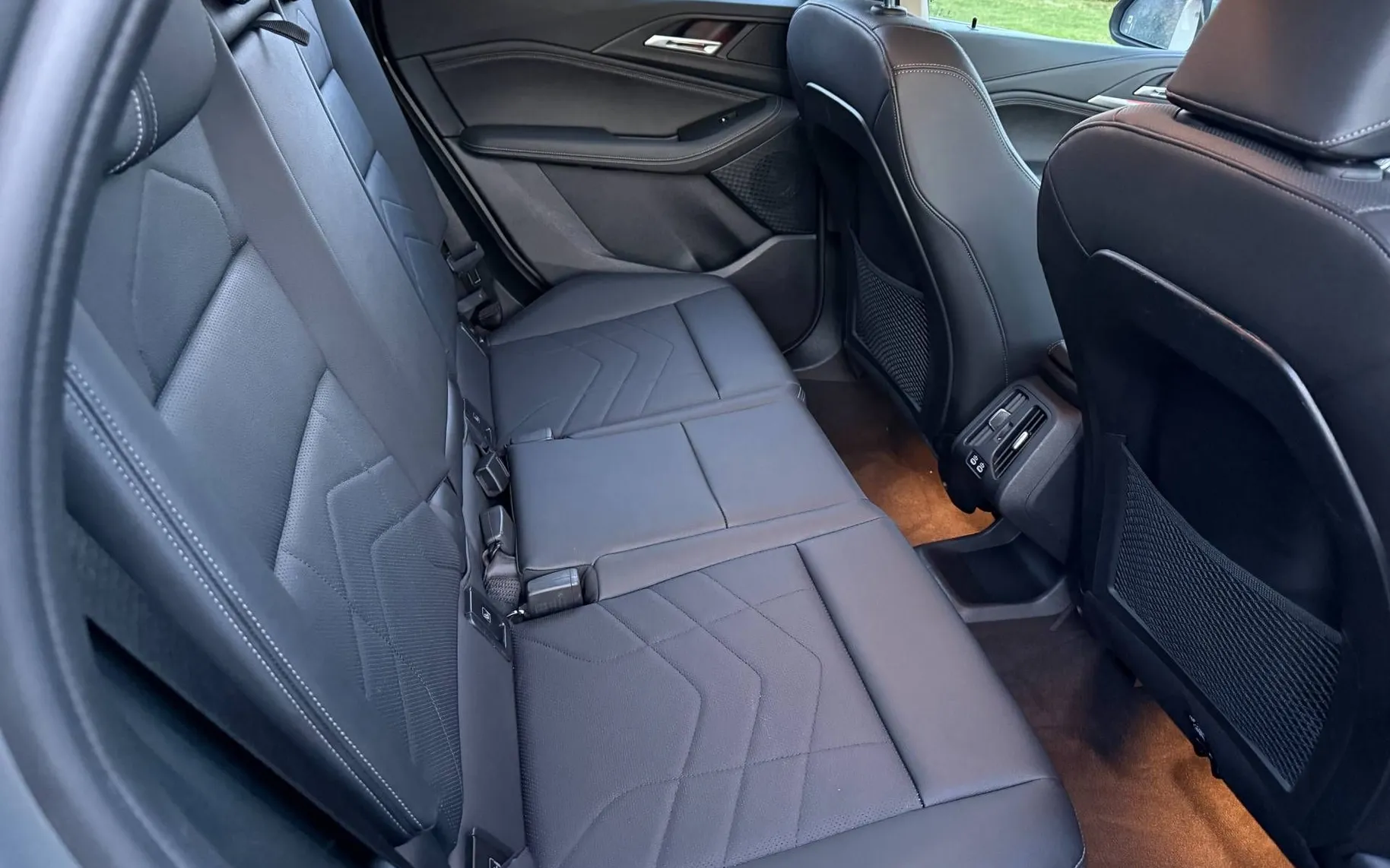 Notranja slika - BMW serija 2 Active Tourer: - 218d Active Tourer Luxury Line Avt.-1 LASTNIK-LED - 11